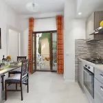 Mahal Kita Lovely 6-bed In *