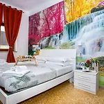 Mahal Kita Lovely 6-bed In Apartment