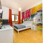 Mahal Kita Lovely 6-bed In Apartment