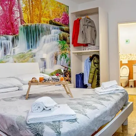 Mahal Kita Lovely 6-bed In *