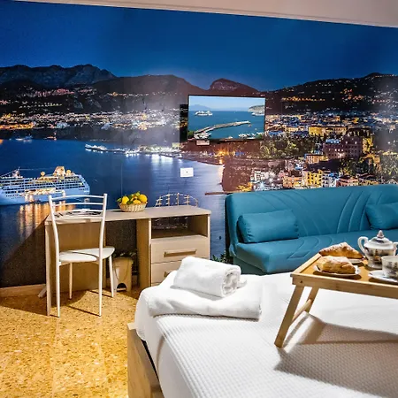 Mahal Kita Lovely 6-bed In Апартаменти Сорренто