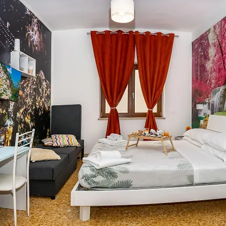 Mahal Kita Lovely 6-bed In
