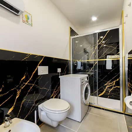 아파트 Mahal Kita Lovely 6-bed In *