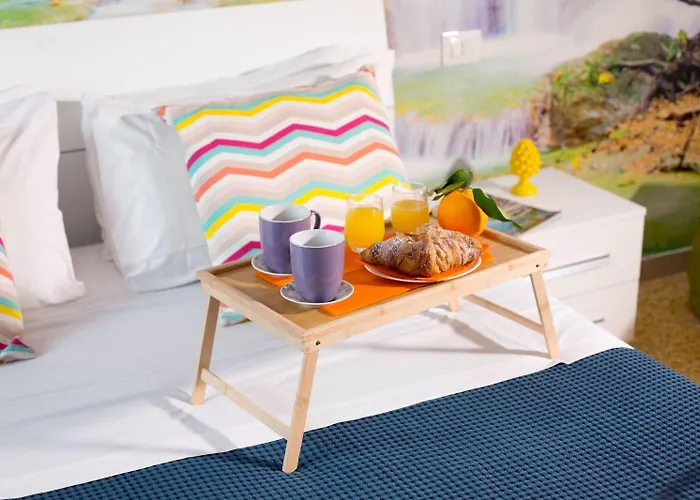 Mahal Kita Lovely 6-bed In דירה