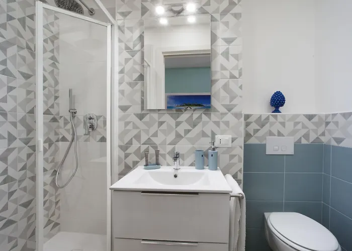 Mahal Kita Lovely 6-bed In דירה *