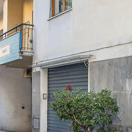 Lägenhet Mahal Kita Lovely 6-bed In Sorrento